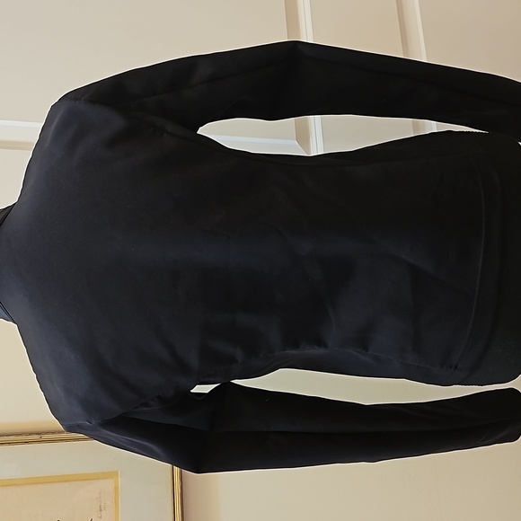 343. Lululemon jacket - Picture 5 of 11